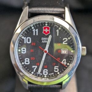 Victorinox swiss army men's vintage watch